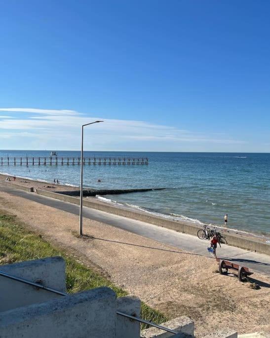 La Cabine Vue Mer Luc-sur-Mer Esterno foto